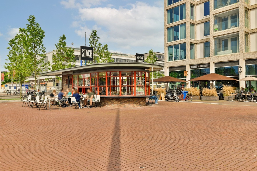 Amsterdam 
Zuid
Wonen
Ruim
Gerenoveerd
Kindvriendelijk
Tuin 
Stadionbuurt
erfpachtgrond
verhuizen
groot
luxe
