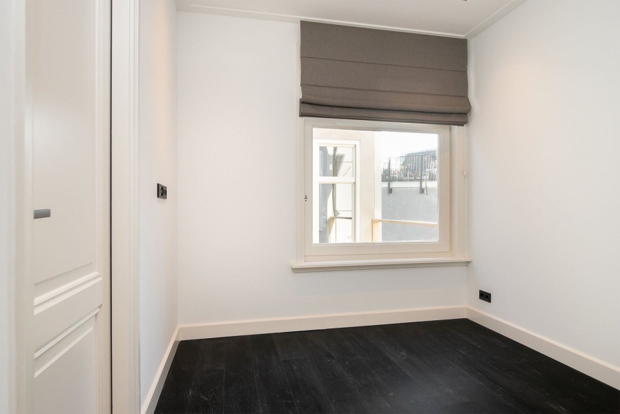 Amsterdam 
Huren 
Centrum 
De pijp
Gerenoveerd
Luxe
Lift
